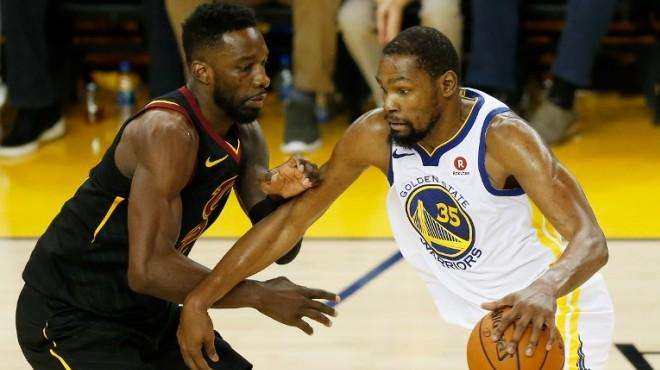 韩鹏：瓦科在我们心里已是最佳射手，希望明年能给他争回来